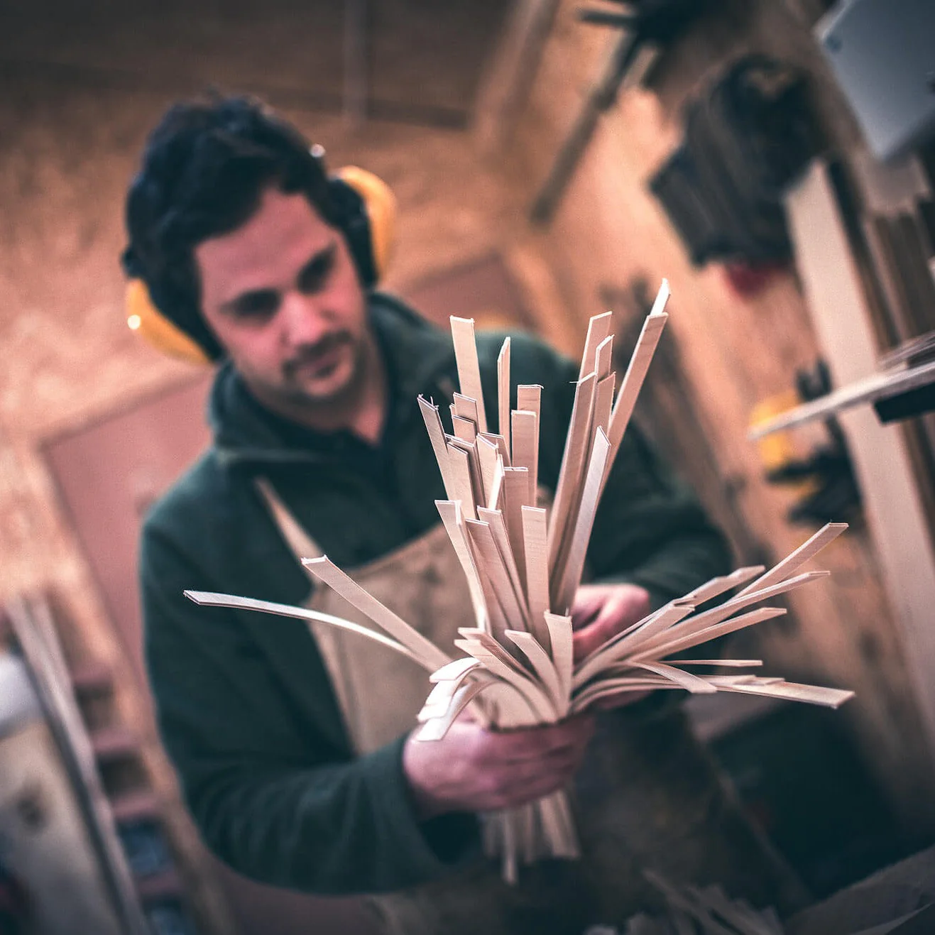 Stuart Lamble Allium Table Lamp - Image 3
