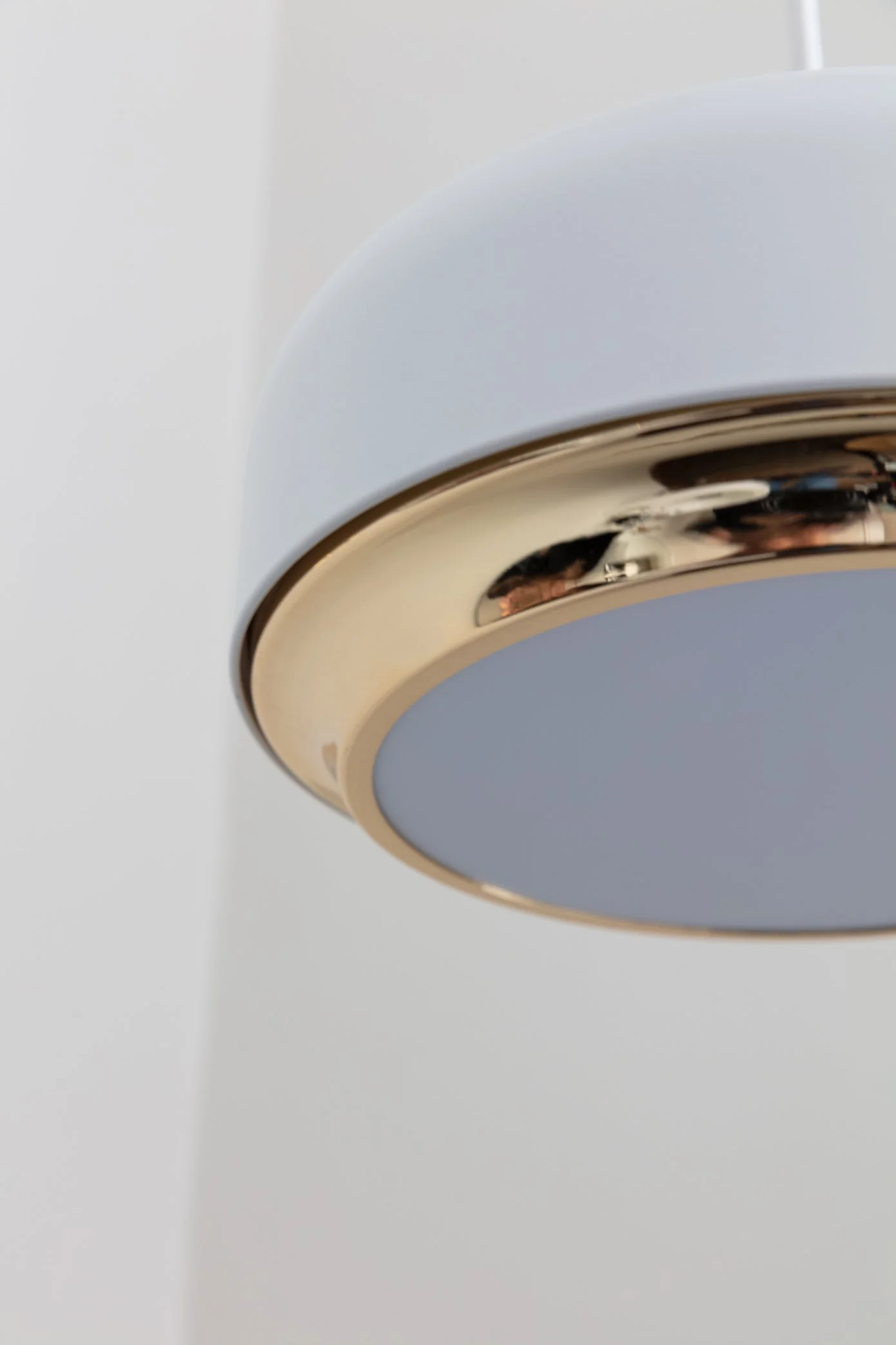 Umage Hazel Pendant Medium, White & Brass - Image 4