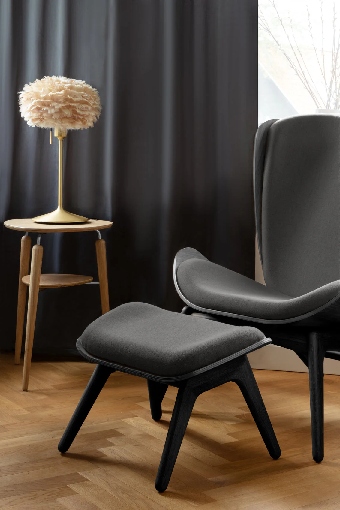 Umage 'The Reader' Armchair - Image 3