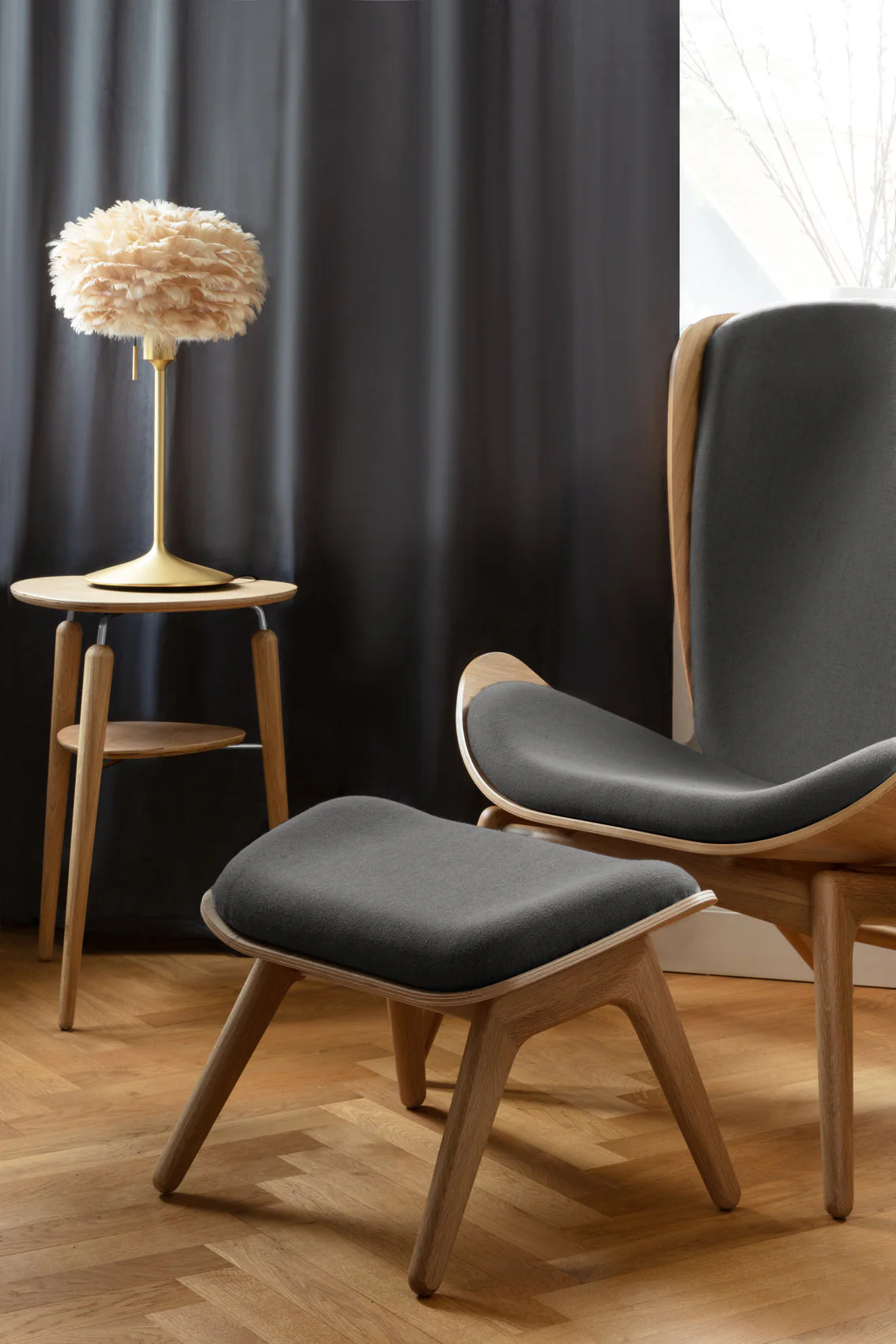 Umage 'The Reader' Armchair - Image 4